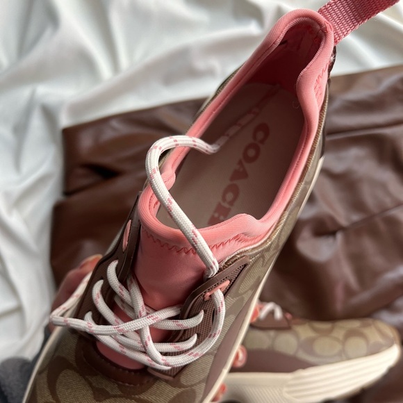 BWOT Coach C270 Tech Runner - Picture 3 of 6